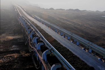 Conveyor belts with steel cords for general purpose